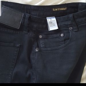 Men's American Eagle Black Jean's 34w/32L Straight Leg.